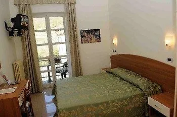 Hotel Ca' De Berna Balestrino 3*,