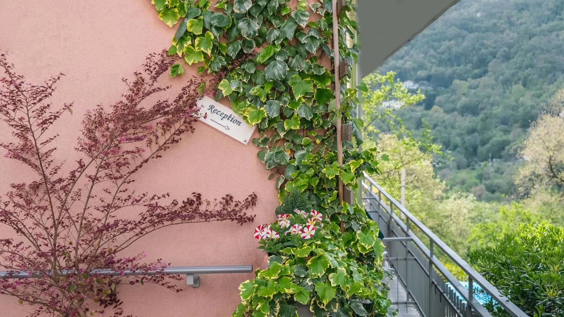 Hotel Ca' De Berna Balestrino 3*,  Italy